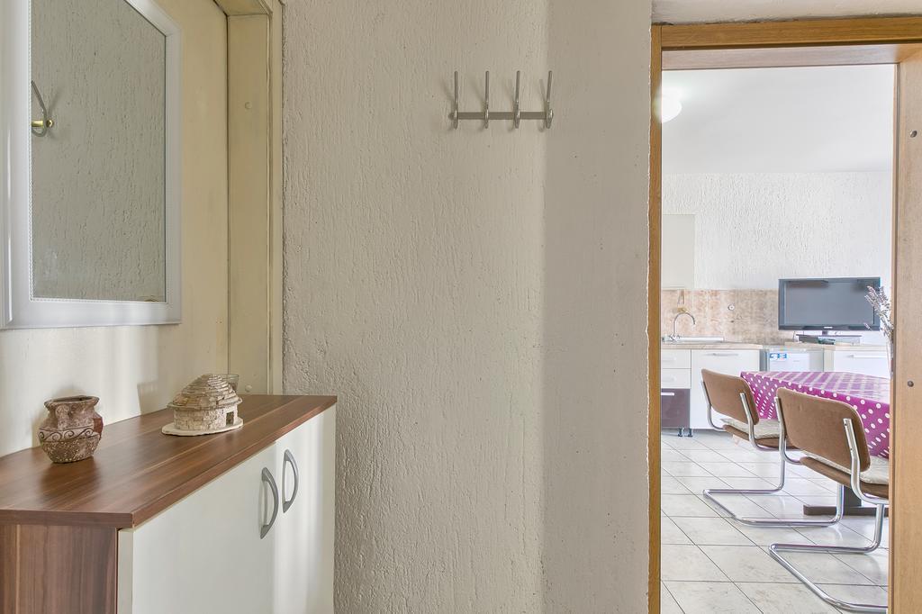 Apartments Veruda Porat Pula Exterior photo